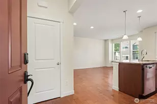 1423 NE Hickory Ln, Issaquah, WA 98029 - Photo 3