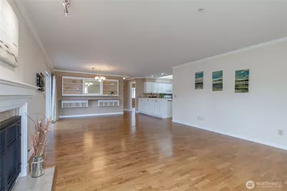 1811 F Street SE #14, Auburn, WA 98002 - Photo 3