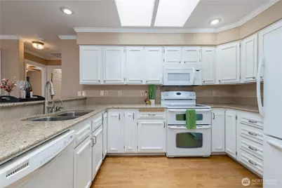 1811 F Street SE #14, Auburn, WA 98002 - Photo 7