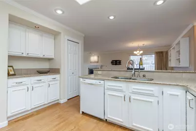 1811 F Street SE #14, Auburn, WA 98002 - Photo 9
