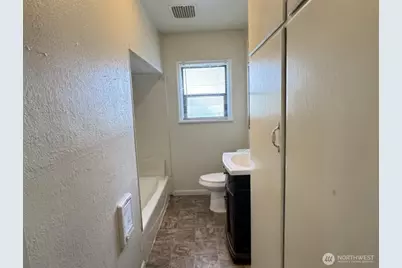 225 SW Lewis Street, Chehalis, WA 98532 - Photo 9