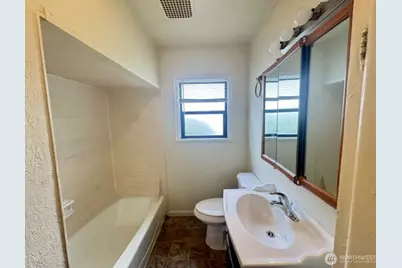 225 SW Lewis Street, Chehalis, WA 98532 - Photo 7
