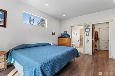 381 Studebaker Spur 2, Castle Rock, WA 98611 - Photo 9