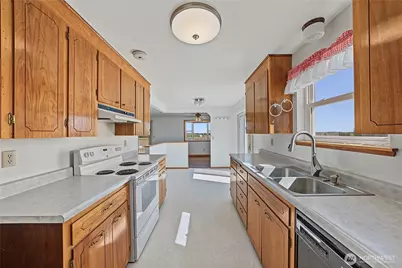 4874 NE Road 3, Moses Lake, WA 98837 - Photo 5