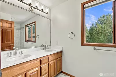 21109 50 Drive SE, Bothell, WA 98021 - Photo 33