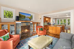 284 Wood Ave SW, Bainbridge Island, WA 98110 - Photo 13