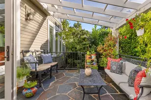 284 Wood Ave SW, Bainbridge Island, WA 98110 - Photo 9