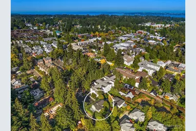 284 Wood Avenue SW, Bainbridge Island, WA 98110 - Photo 37