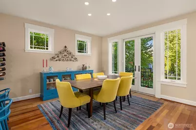 284 Wood Avenue SW, Bainbridge Island, WA 98110 - Photo 17