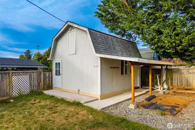 10129 C Street E, Tacoma, WA 98445 - Photo 29