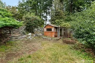 701 Highland Dr, Bellingham, WA 98225 - Photo 33