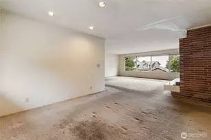 701 Highland Dr, Bellingham, WA 98225 - Photo 5