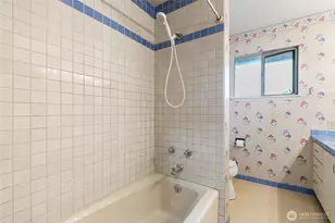 701 Highland Dr, Bellingham, WA 98225 - Photo 15