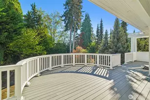8975 NE 10th St, Bellevue, WA 98004 - Photo 7