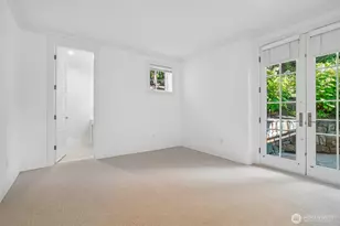 8975 NE 10th St, Bellevue, WA 98004 - Photo 27