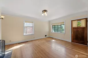 1718 NE 88th St, Seattle, WA 98115 - Photo 7