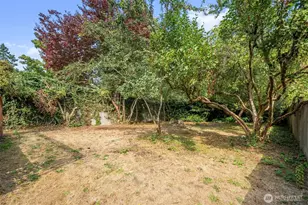 1718 NE 88th St, Seattle, WA 98115 - Photo 25