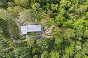 9720 NE Lofgren Rd, Bainbridge Island, WA 98110 - Photo 3