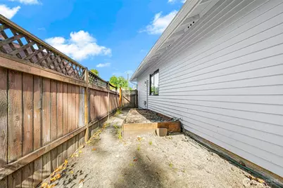1226 224th Place SW, Bothell, WA 98021 - Photo 29