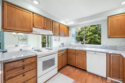 1226 224th Place SW, Bothell, WA 98021 - Photo 9