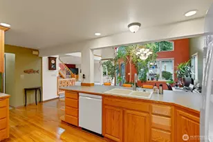 19810 NE 98th Ave, Bothell, WA 98011 - Photo 17