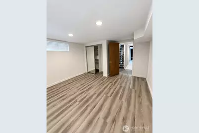 7546 24th Avenue NW, Seattle, WA 98117 - Photo 9
