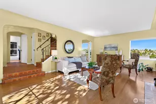 2472 Montavista Pl W, Seattle, WA 98199 - Photo 3
