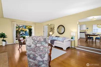 2472 Montavista Place W, Seattle, WA 98199 - Photo 5