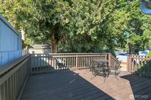 3328 NE 6th St, Renton, WA 98056 - Photo 25