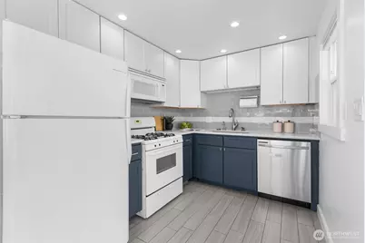 7925 15th Avenue SW, Seattle, WA 98106 - Photo 11