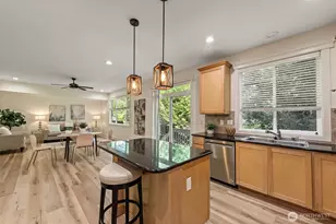 22707 72nd Pl W, Mountlake Terrace, WA 98043 - Photo 9