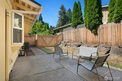 1012 179th Place NE, Bellevue, WA 98008 - Photo 27