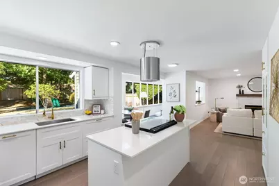 24020 SE 42nd Street, Sammamish, WA 98029 - Photo 9