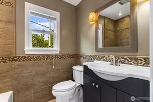 105 Wells Ave N, Renton, WA 98057 - Photo 9