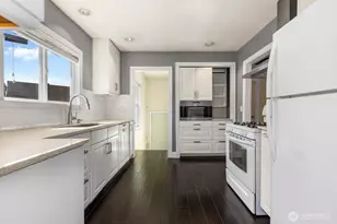 105 Wells Ave N, Renton, WA 98057 - Photo 5