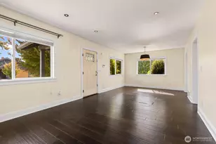 105 Wells Ave N, Renton, WA 98057 - Photo 3