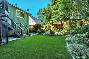 12824 98th Pl NE, Kirkland, WA 98034 - Photo 25