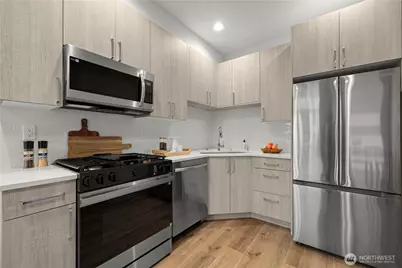 903 A NW 56th Street, Seattle, WA 98107 - Photo 9