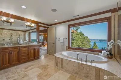 7909 78th Avenue SE, Mercer Island, WA 98040 - Photo 11