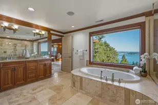 7909 78th Ave SE, Mercer Island, WA 98040 - Photo 11