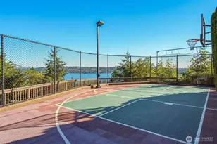 7909 78th Ave SE, Mercer Island, WA 98040 - Photo 25