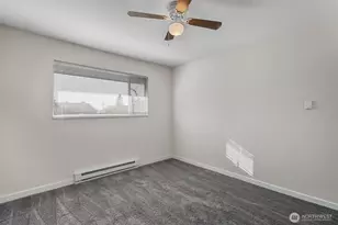 5615 Beverly Ln, Everett, WA 98203 - Photo 17