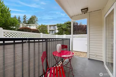 12700 NE 8th Street #E102, Bellevue, WA 98005 - Photo 15
