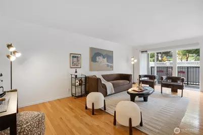 12700 NE 8th Street #E102, Bellevue, WA 98005 - Photo 3