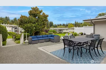 12700 NE 8th Street #E102, Bellevue, WA 98005 - Photo 21