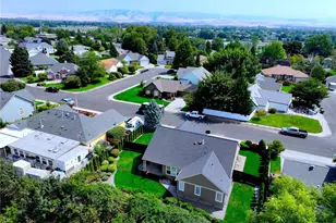 1023 SE Sentry Dr, College Place, WA 99324 - Photo 27
