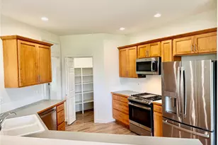 1023 SE Sentry Dr, College Place, WA 99324 - Photo 3