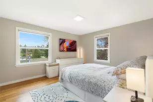 3008 31st Ave W, Seattle, WA 98199 - Photo 11