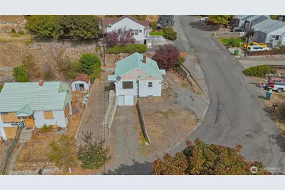 319 E Bartlett Avenue, Omak, WA 98841 - Photo 29