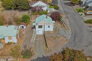 319 E Bartlett Ave, Omak, WA 98841 - Photo 29